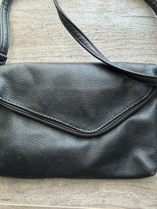 Nine West Black Pebbled Leather Crossbody Bag - Picture 3 of 7